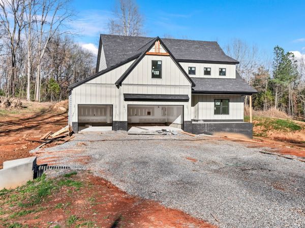 1717 Powell Rd , Clarksville, TN 37043