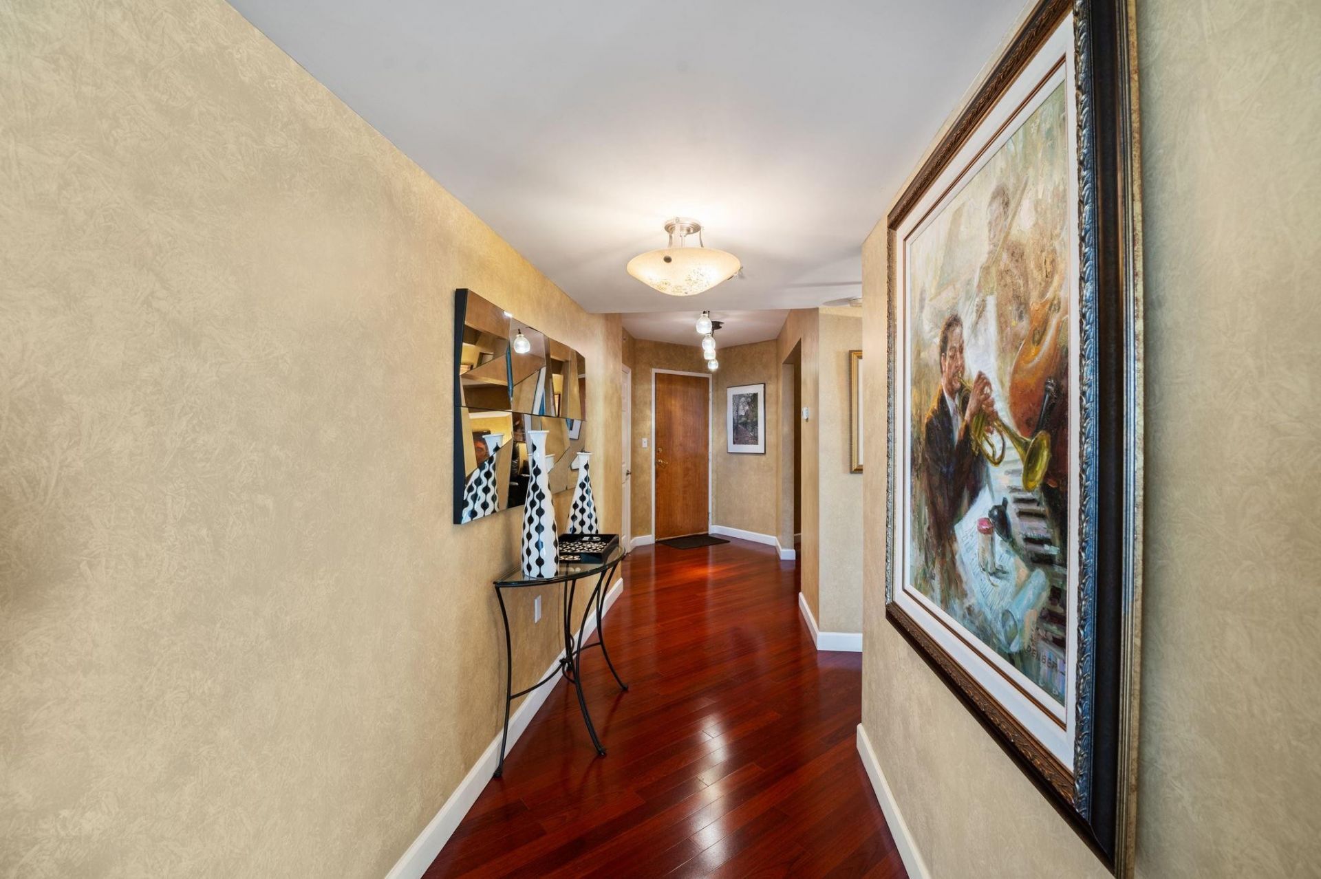 2001 N Ocean Boulevard, Unit 605, Fort Lauderdale, FL 33305 Photo