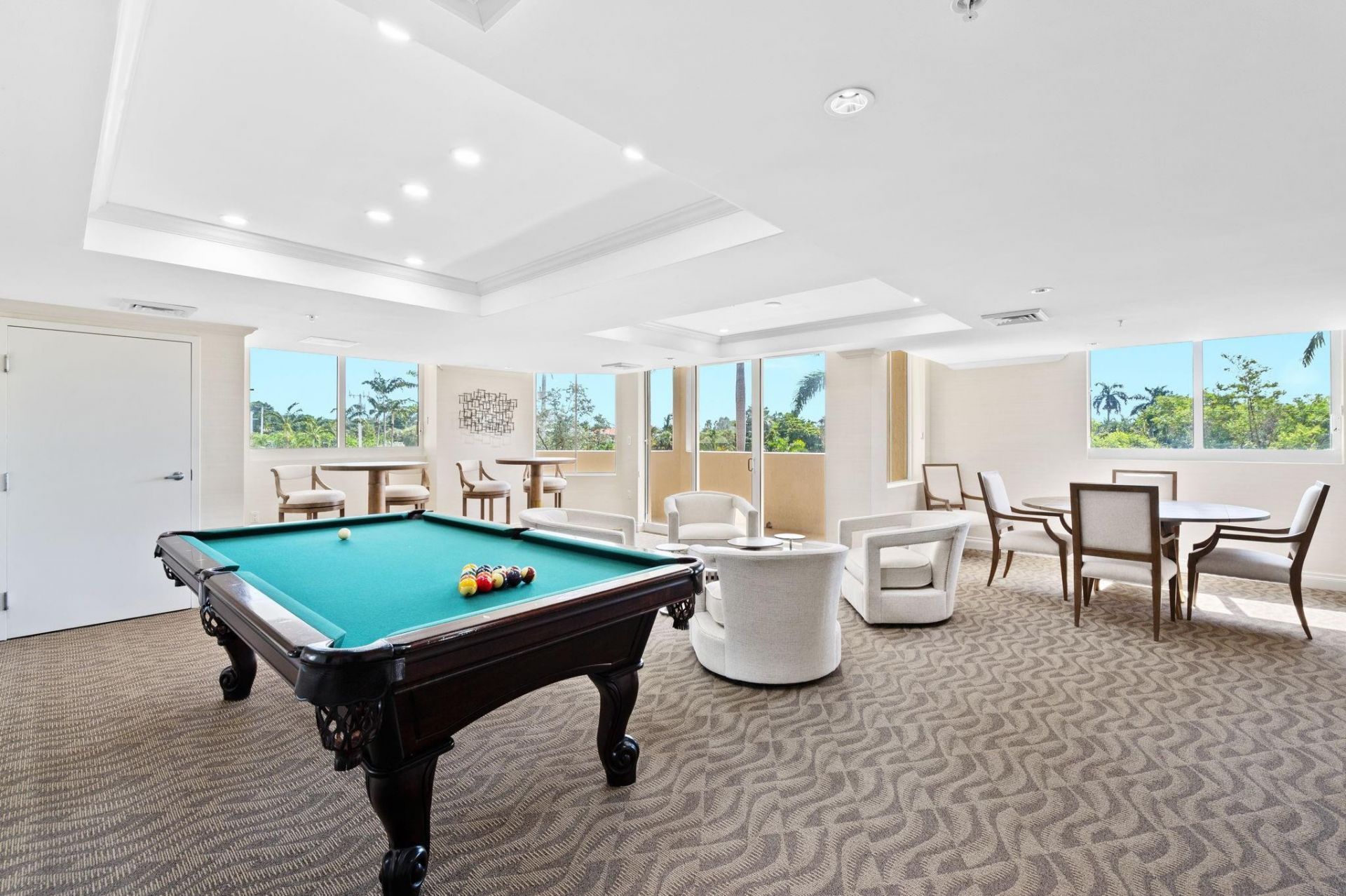 2001 N Ocean Boulevard, Unit 605, Fort Lauderdale, FL 33305 Photo
