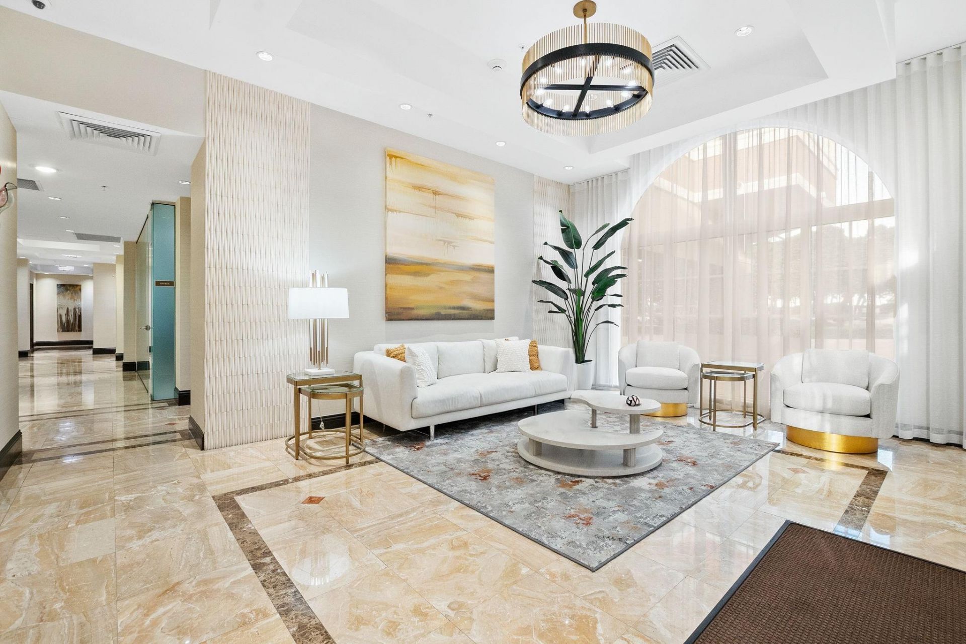 2001 N Ocean Boulevard, Unit 605, Fort Lauderdale, FL 33305 Photo