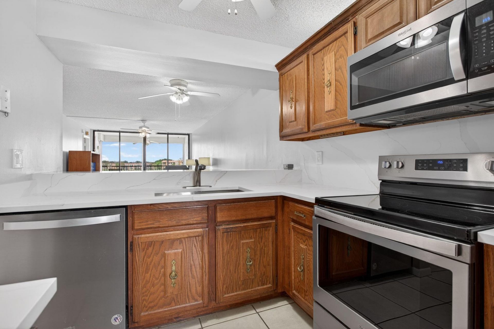 6239 Coral Lake Drive, Unit 4039, Margate, FL 33063 Photo