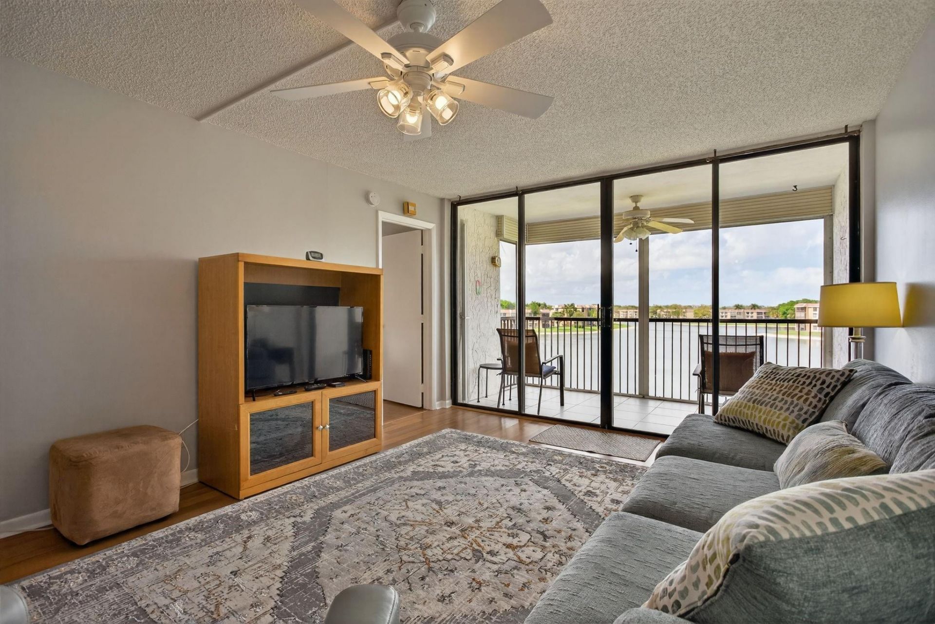 6239 Coral Lake Drive, Unit 403, Margate, FL 33063 Photo