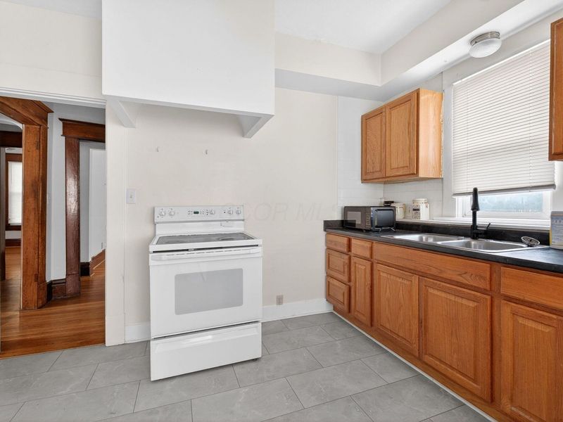 105 N Terrace Avenue, Columbus, OH 43204 Photo 3
