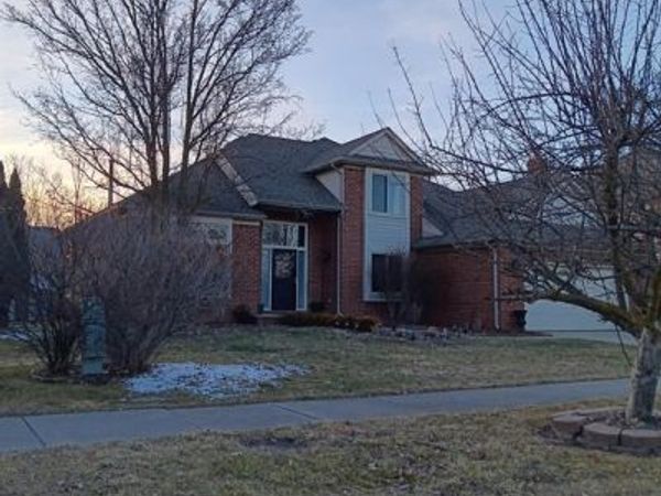 49313 Frances Drive, Macomb Twp, MI 48044