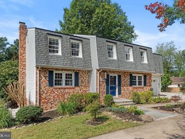 10429 HEADLY COURT, FAIRFAX, VA 22032