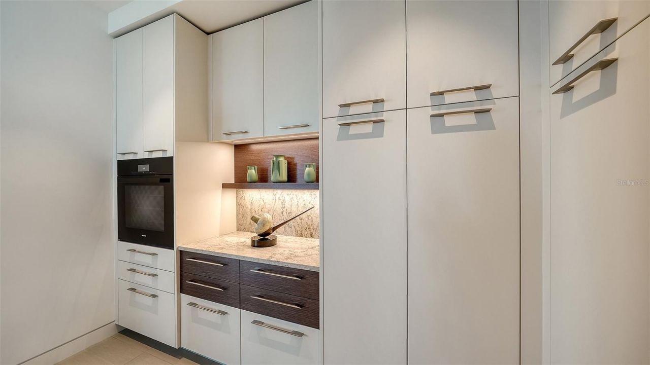 3030 Grand Bay Boulevard, Unit PH3101, Longboat Key, FL 34228 Photo