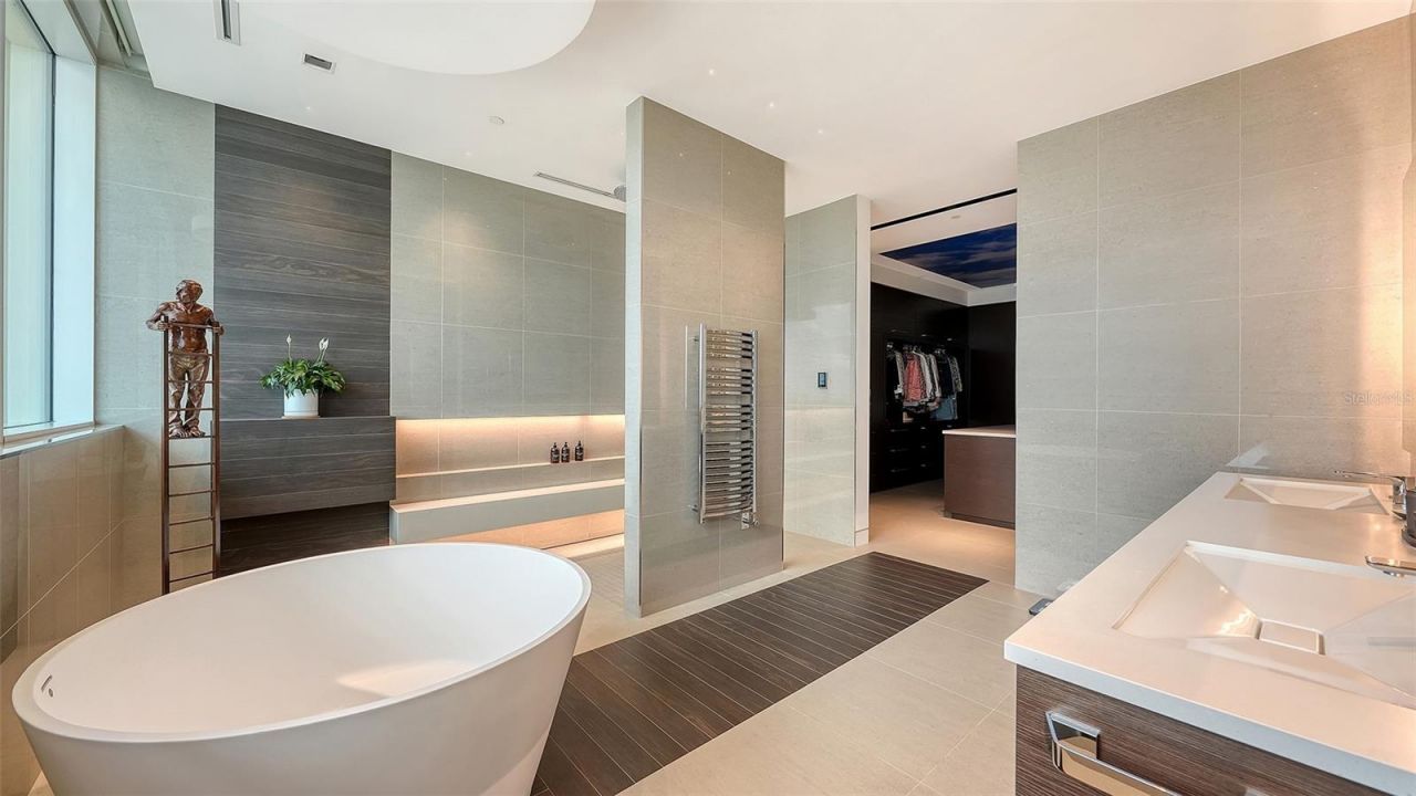 3030 Grand Bay Boulevard, Unit PH3101, Longboat Key, FL 34228 Photo