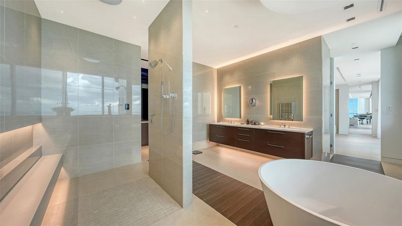 3030 Grand Bay Boulevard, Unit PH3101, Longboat Key, FL 34228 Photo