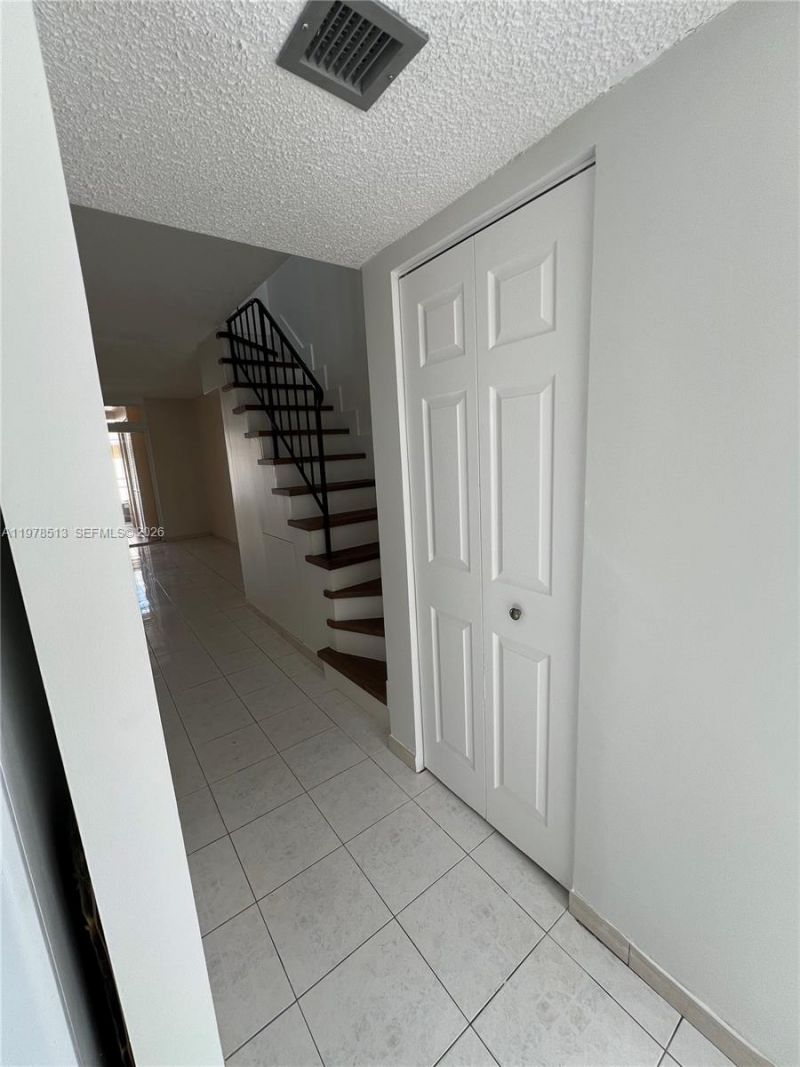 1165 W 38th Ter , Unit 35, Hialeah, FL 33012 Photo