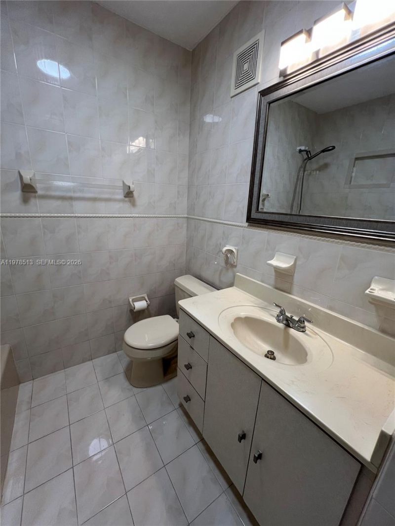 1165 W 38th Ter , Unit 35, Hialeah, FL 33012 Photo