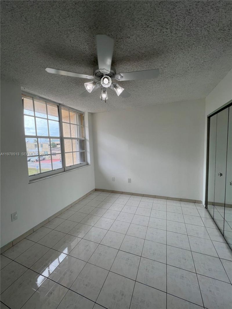 1165 W 38th Ter , Unit 35, Hialeah, FL 33012 Photo
