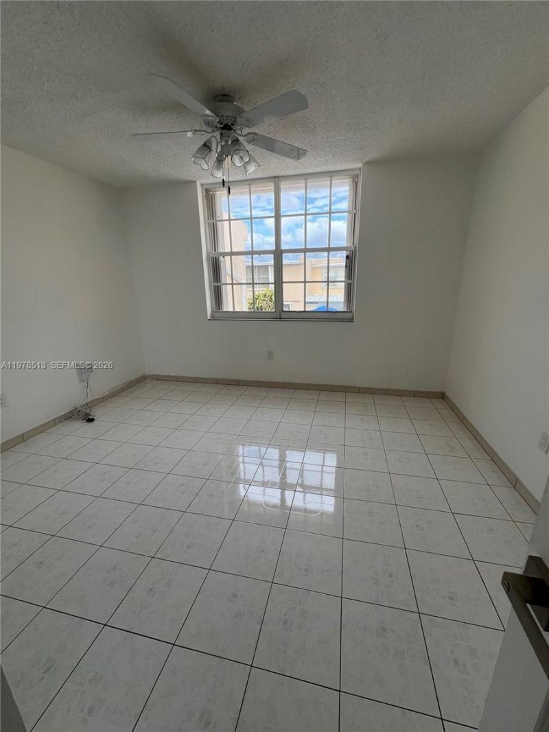1165 W 38th Ter , Unit 35, Hialeah, FL 33012 Photo