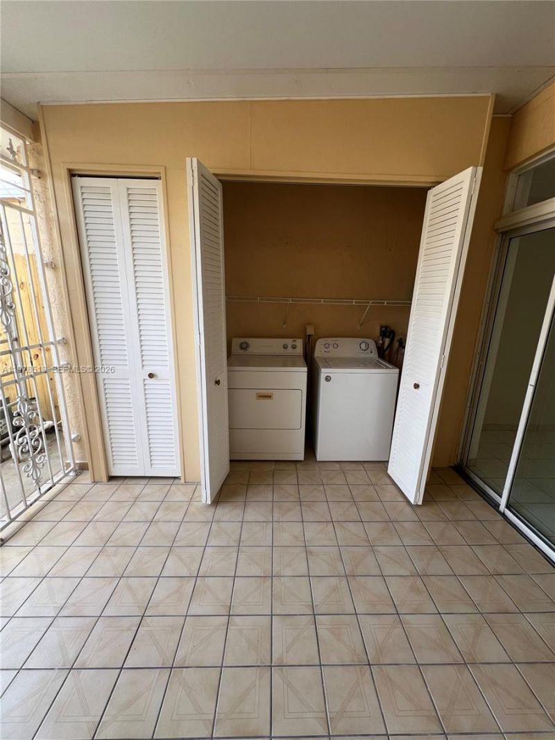 1165 W 38th Ter , Unit 35, Hialeah, FL 33012 Photo