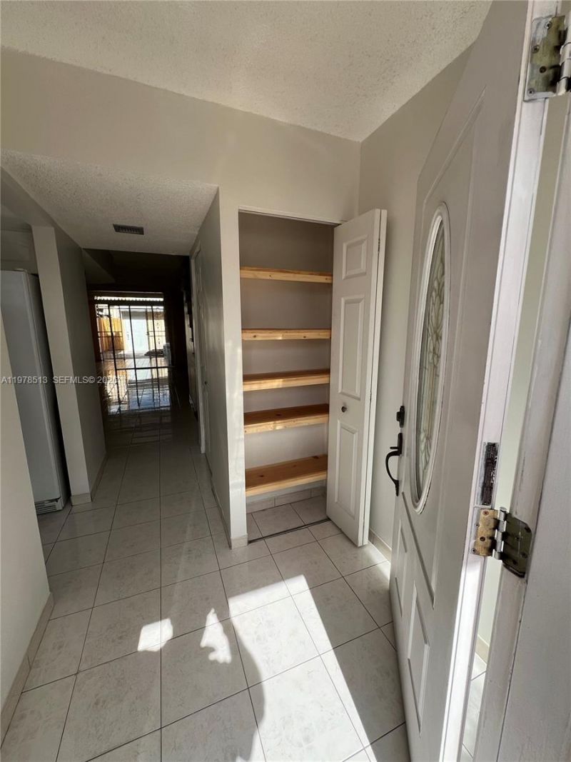 1165 W 38th Ter , Unit 35, Hialeah, FL 33012 Photo