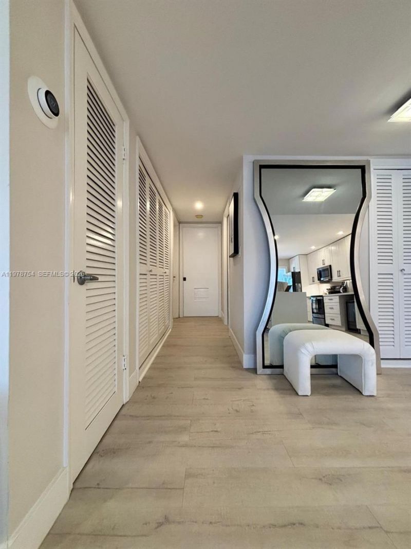 3050 NE 48th St, Unit 207, Fort Lauderdale, FL 33308 Photo