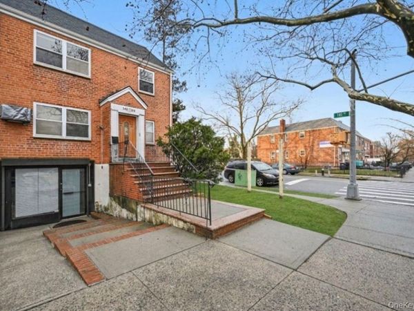 141-02 Jewel Avenue , Kew Garden Hills, NY 11367