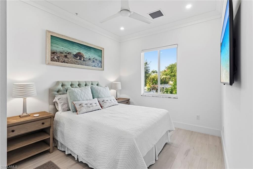 1395 Curlew Ave, Unit 1, Naples, FL 34102 Photo