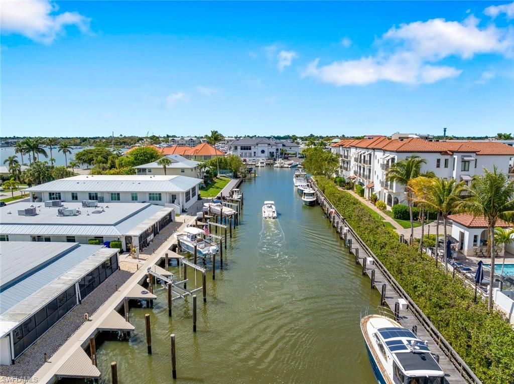 1395 Curlew Ave, Unit 1, Naples, FL 34102 Photo