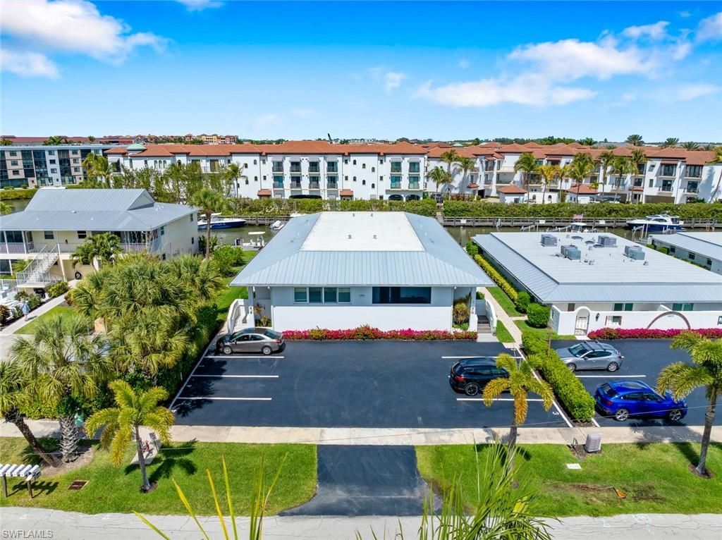 1395 Curlew Ave, Unit 1, Naples, FL 34102 Photo