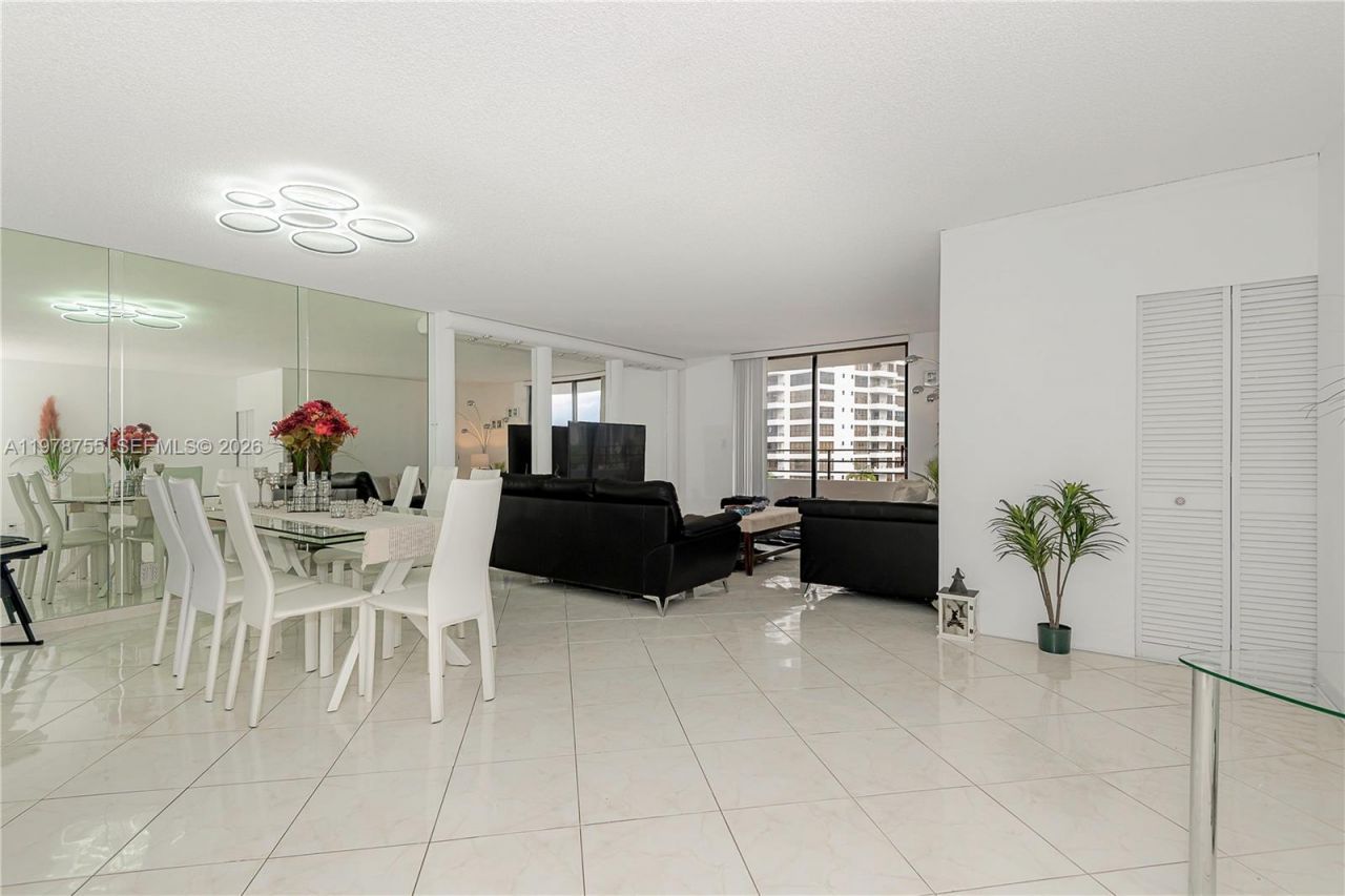 600 Three Islands Blvd , Unit 612, Hallandale Beach, FL 33009 Photo