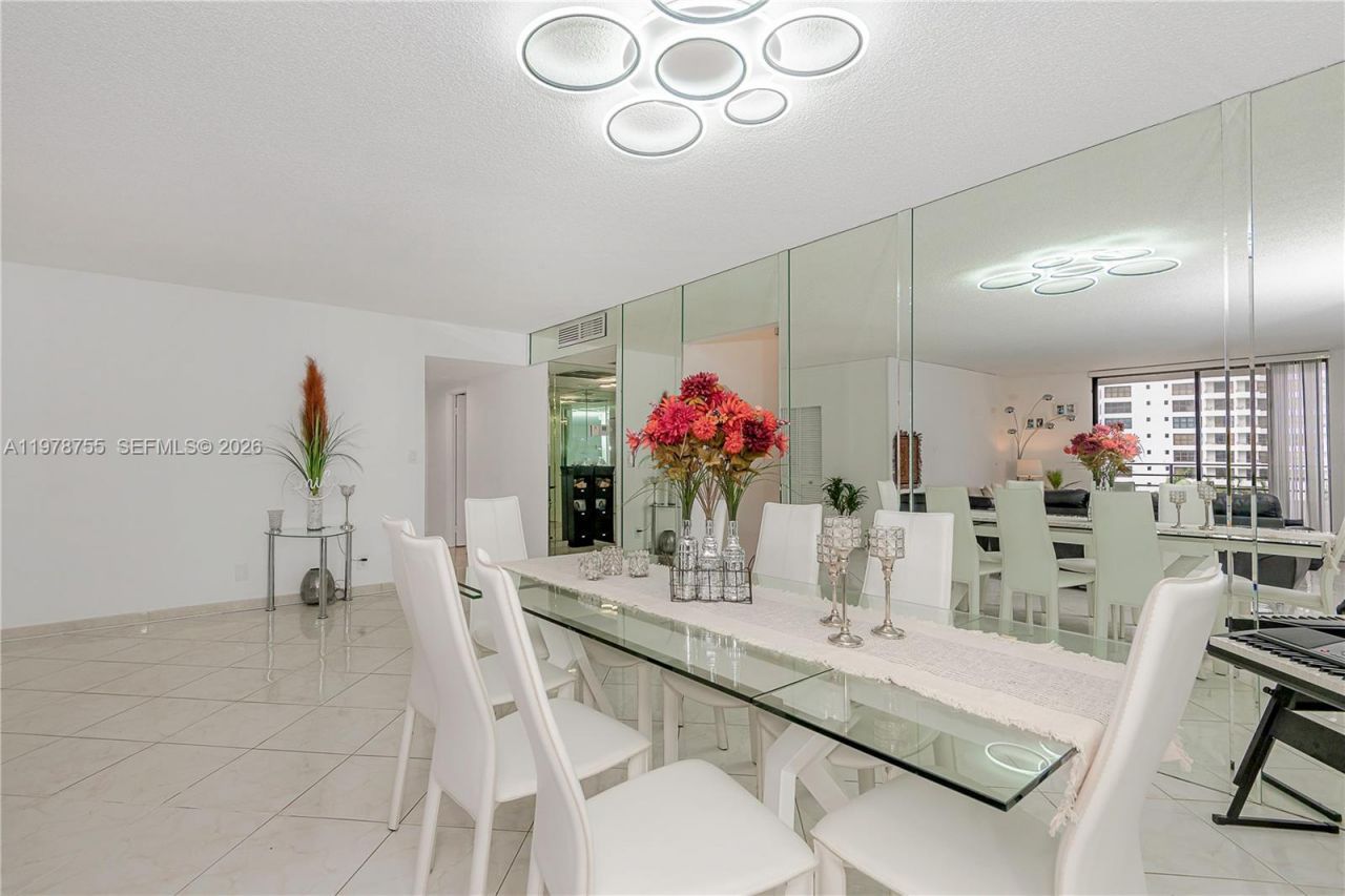 600 Three Islands Blvd , Unit 612, Hallandale Beach, FL 33009 Photo