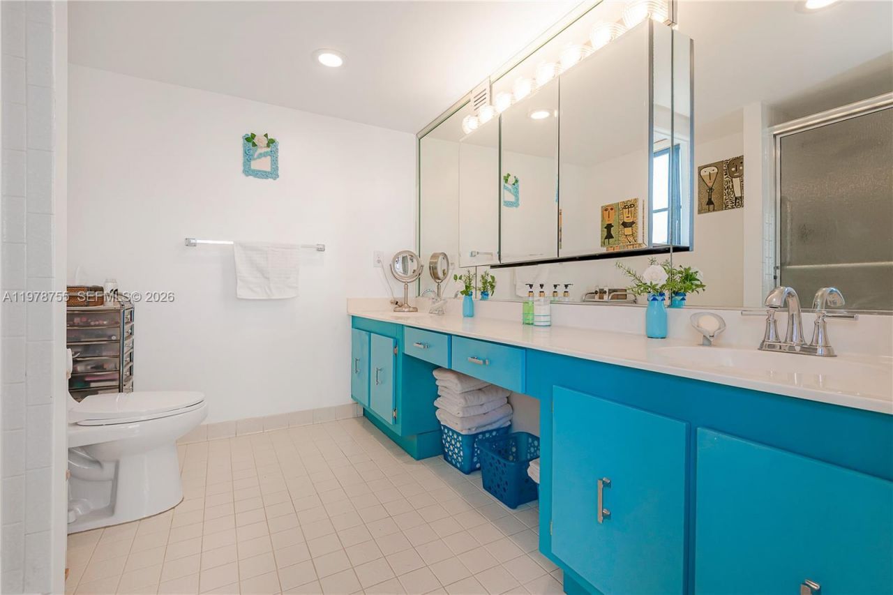 600 Three Islands Blvd , Unit 612, Hallandale Beach, FL 33009 Photo