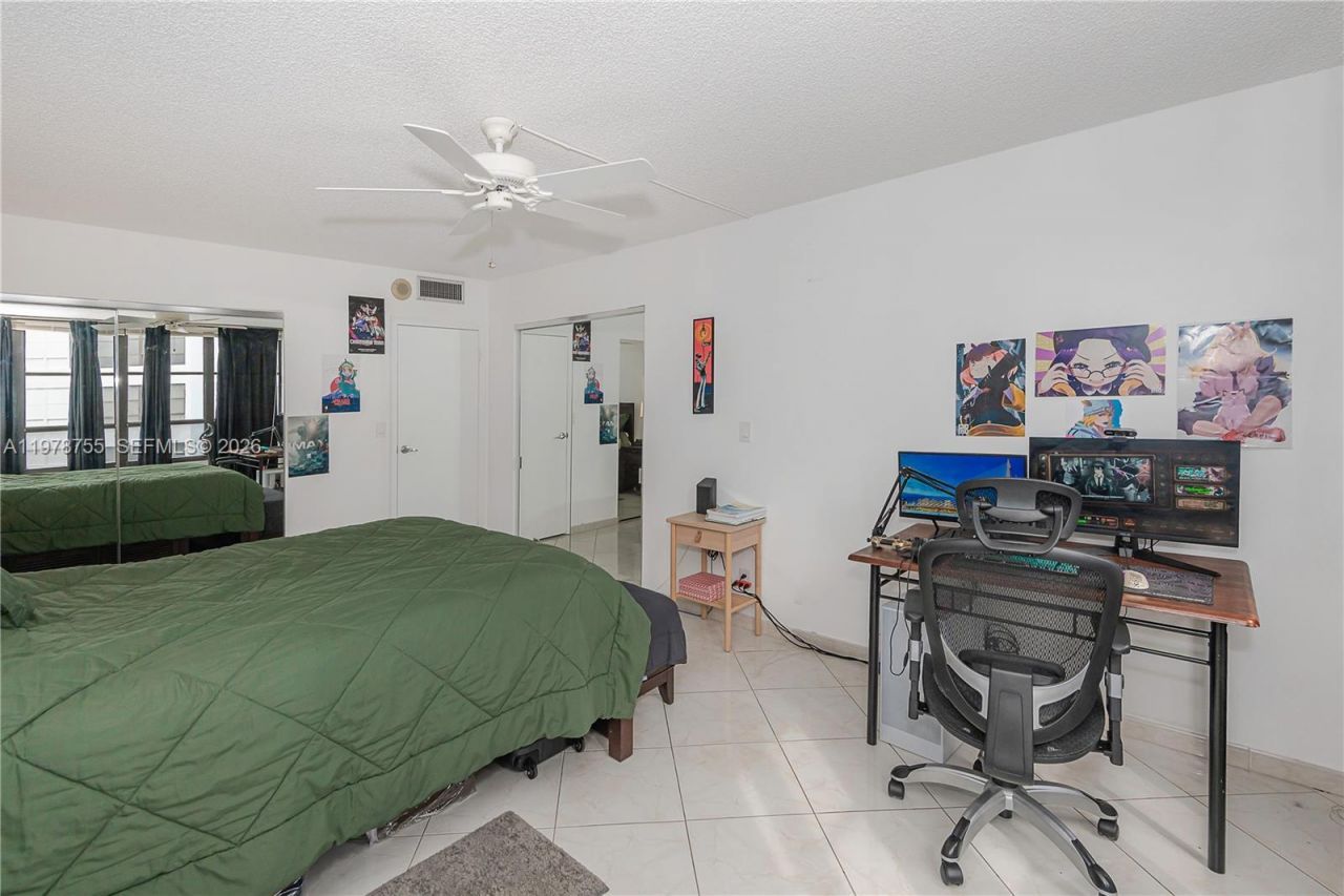 600 Three Islands Blvd , Unit 612, Hallandale Beach, FL 33009 Photo