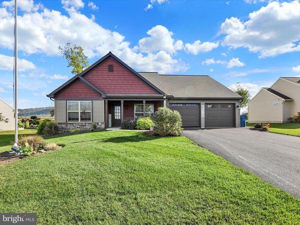 143 ROSEBUSH COURT, WOMELSDORF, PA 19567