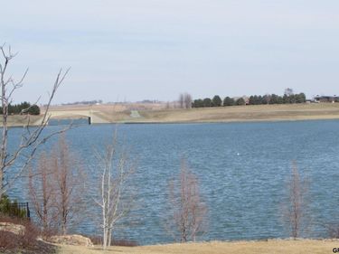 11821 N 175 Circles, Bennington, NE 68007