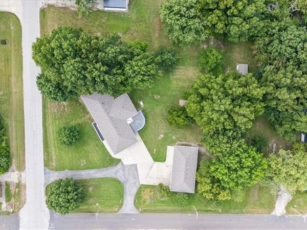 609 Main Street, East Lynne, MO 64743