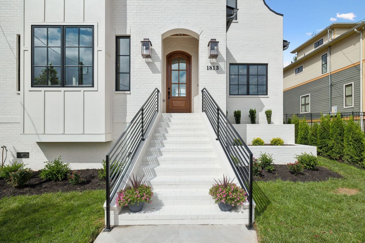 1813 6th Ave N, Nashville, TN 37208 Main Photo