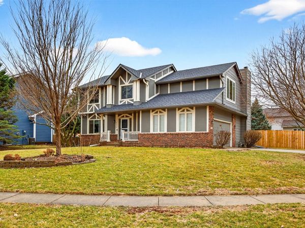 2230 NW 138th Street, Clive, IA 50325