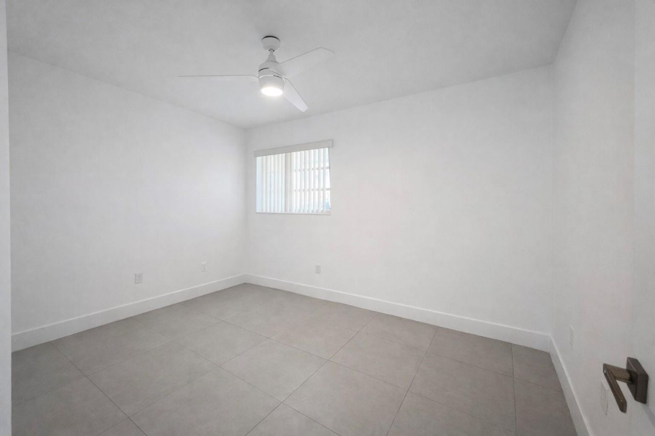 2150 SW 72nd Avenue, Miami, FL 33155 Photo