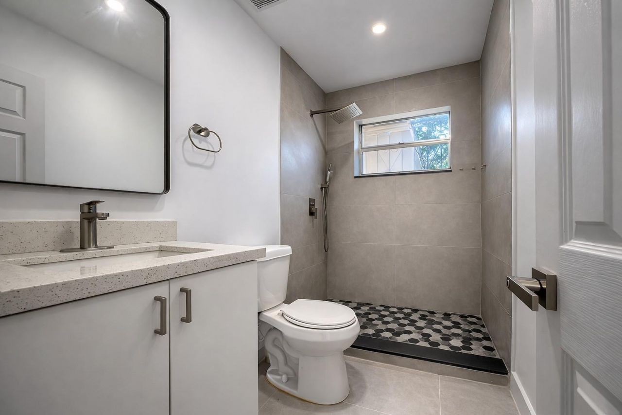 2150 SW 72nd Avenue, Miami, FL 33155 Photo