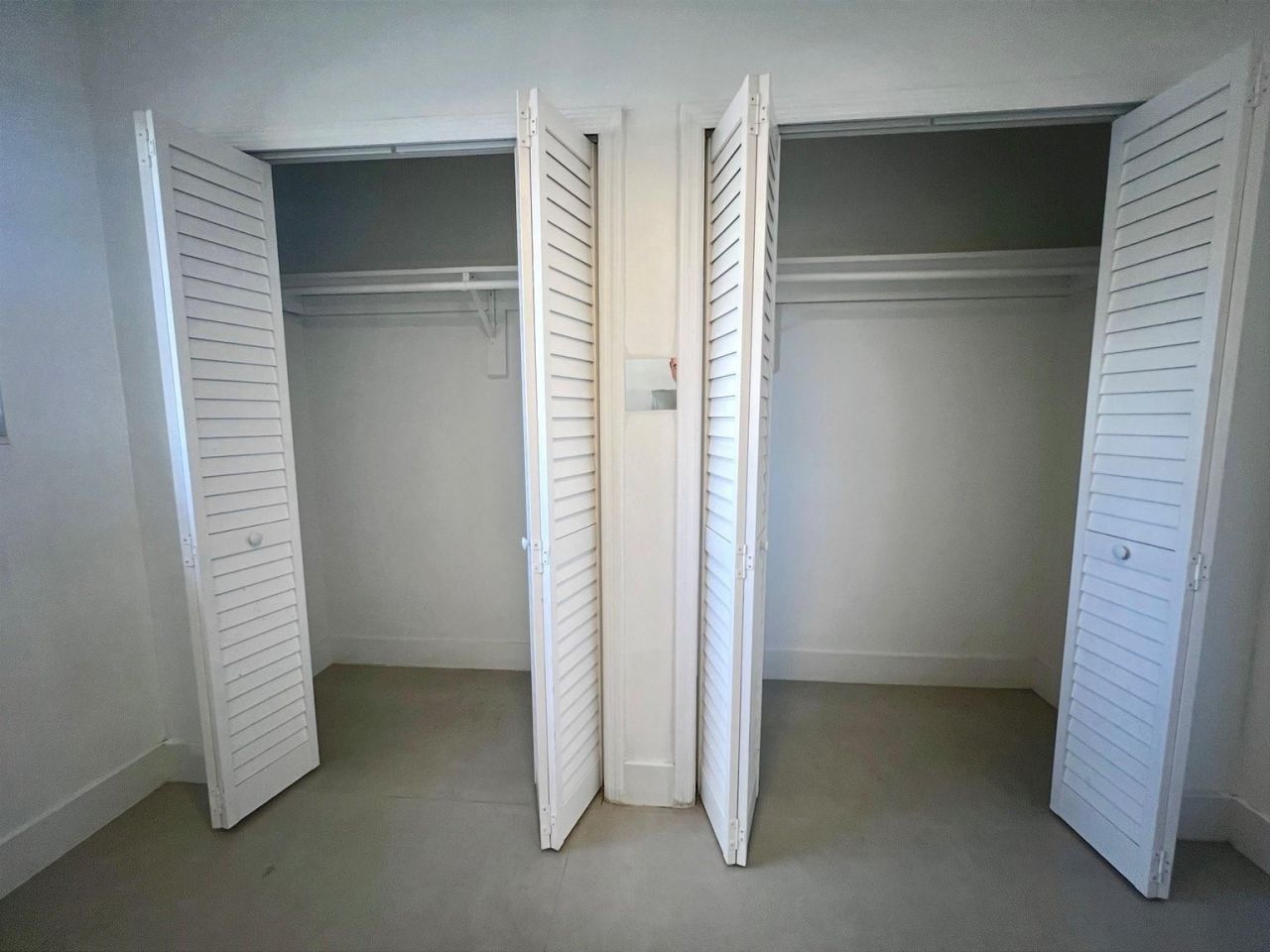 2150 SW 72nd Avenue, Miami, FL 33155 Photo