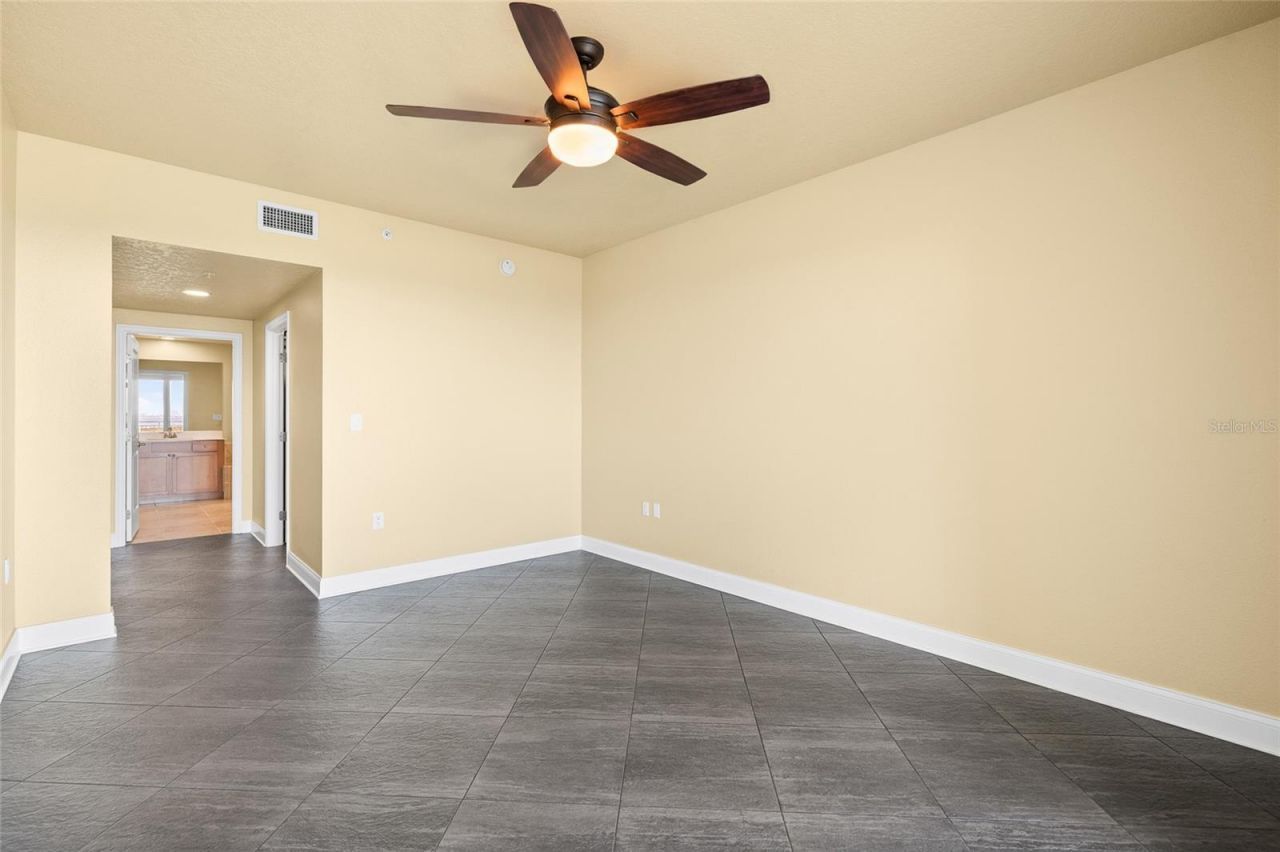 10851 Mangrove Cay Lane Ne, Unit 1112, Saint Petersburg, FL 33716 Photo