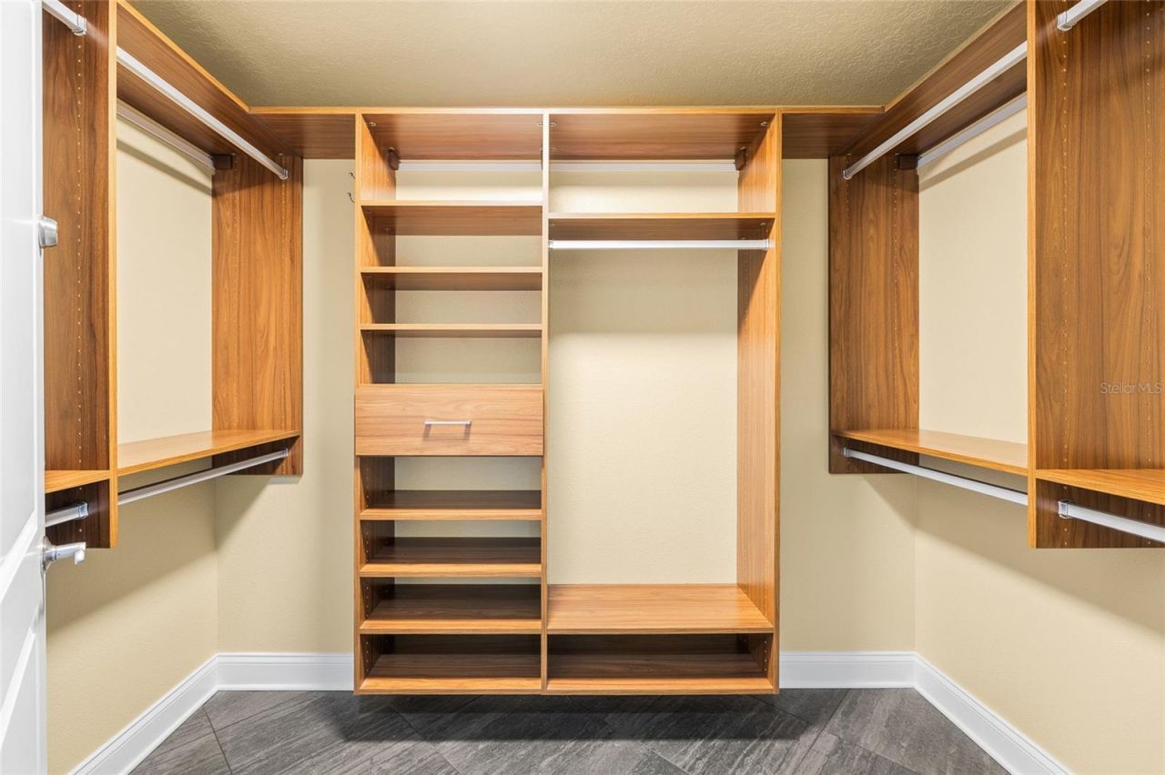 10851 Mangrove Cay Lane Ne, Unit 1112, Saint Petersburg, FL 33716 Photo