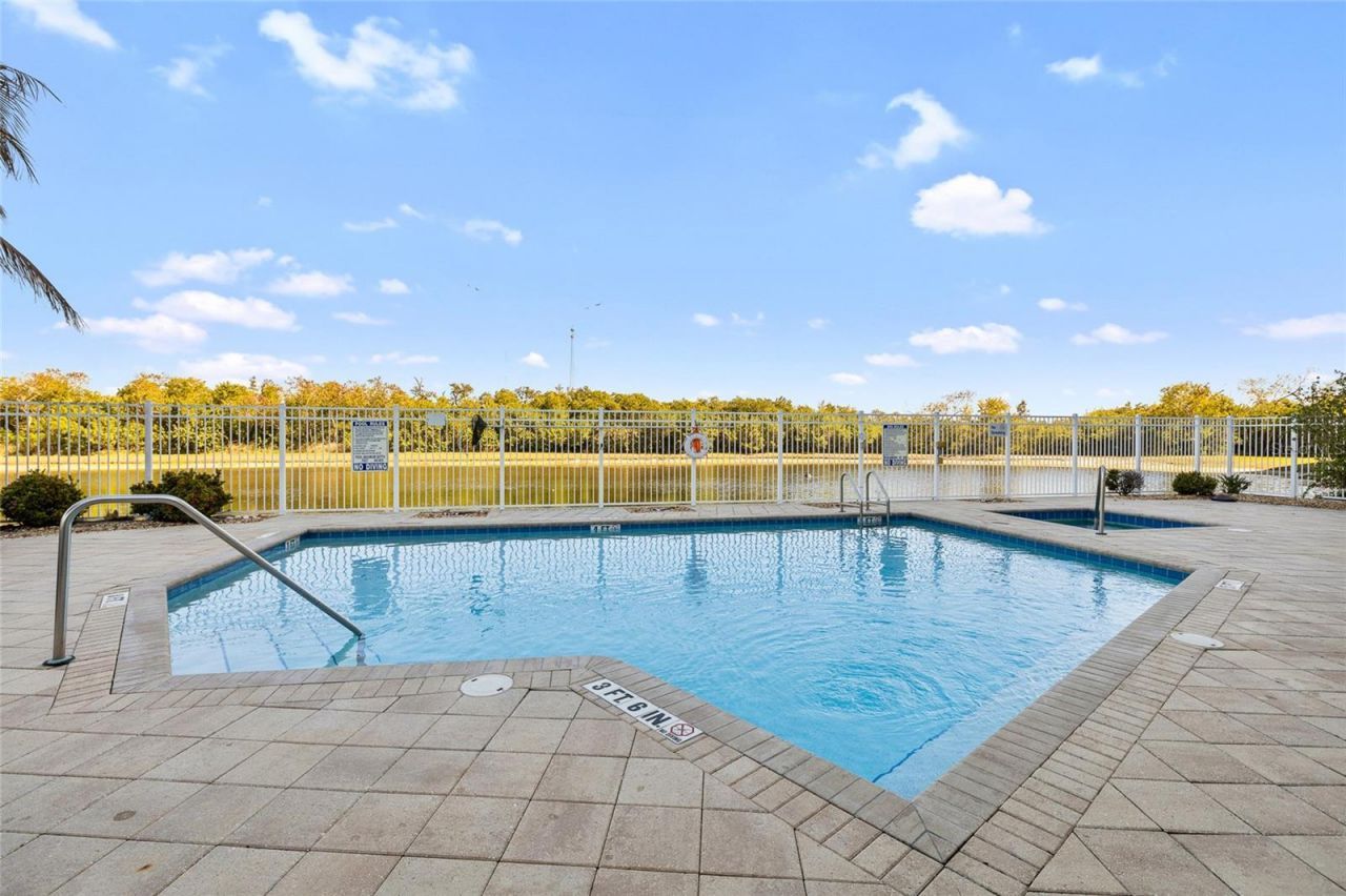 10851 Mangrove Cay Lane Ne, Unit 1112, Saint Petersburg, FL 33716 Photo