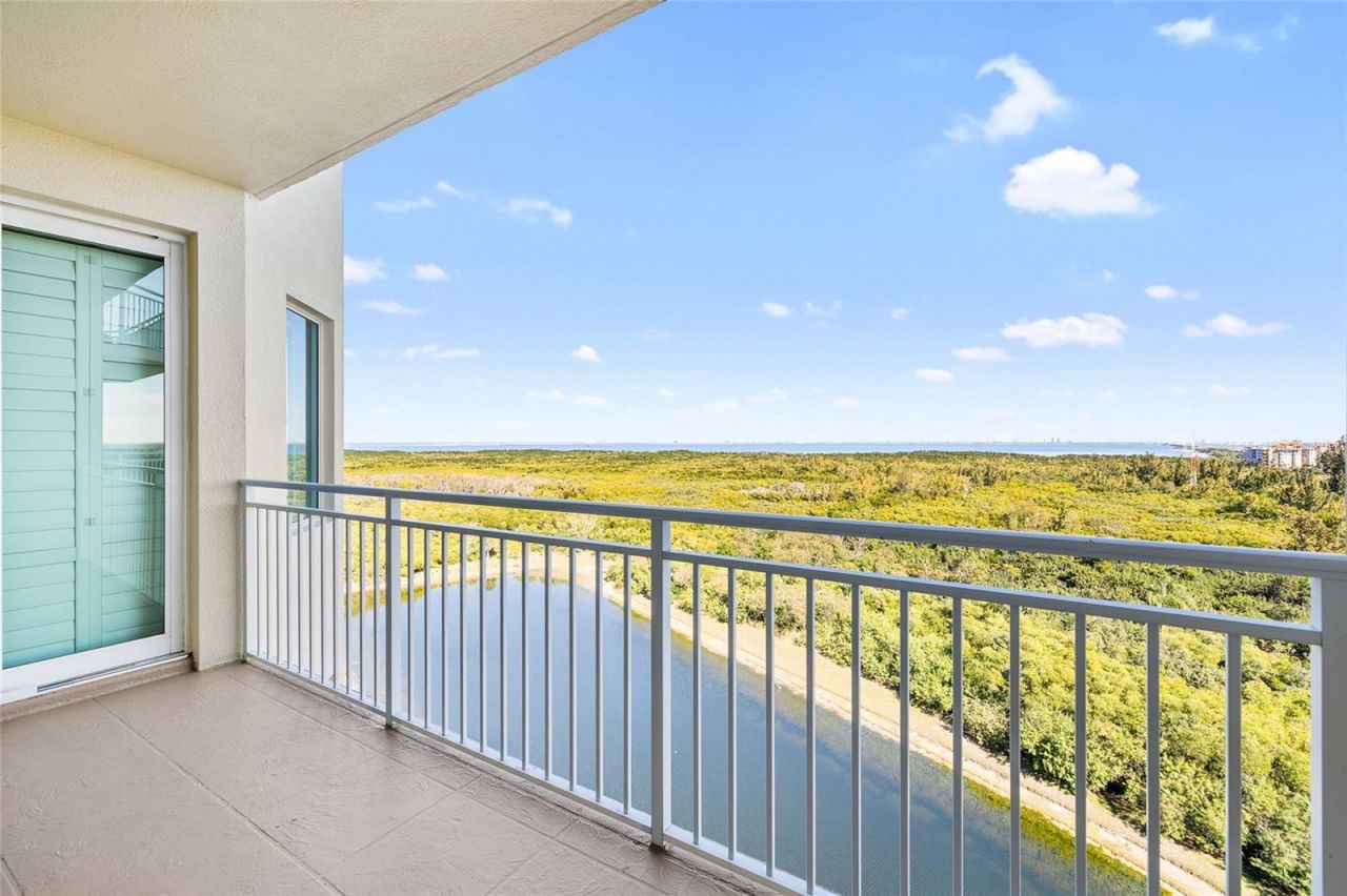 10851 Mangrove Cay Lane Ne, Unit 1112, Saint Petersburg, FL 33716 Photo