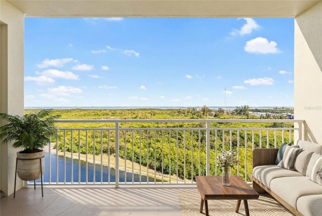 10851 Mangrove Cay Lane Ne, Unit 1112, Saint Petersburg, FL 33716 Photo