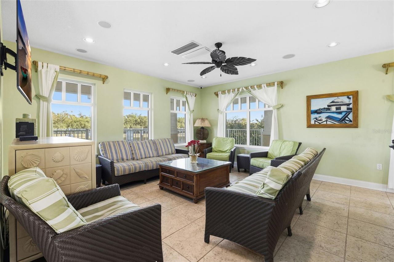 10851 Mangrove Cay Lane Ne, Unit 1112, Saint Petersburg, FL 33716 Photo