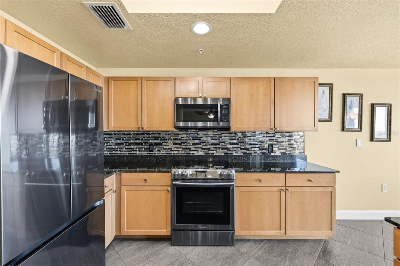 10851 Mangrove Cay Lane Ne, Unit 1112, Saint Petersburg, FL 33716 Photo