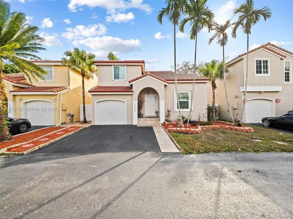 1214 NW 126th Ave , Sunrise, FL 33323