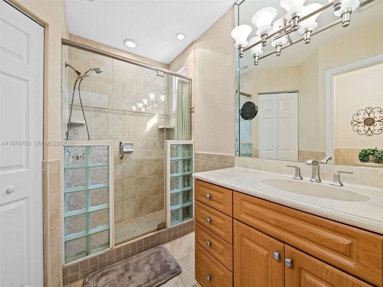 1214 NW 126th Ave , Sunrise, FL 33323 Photo