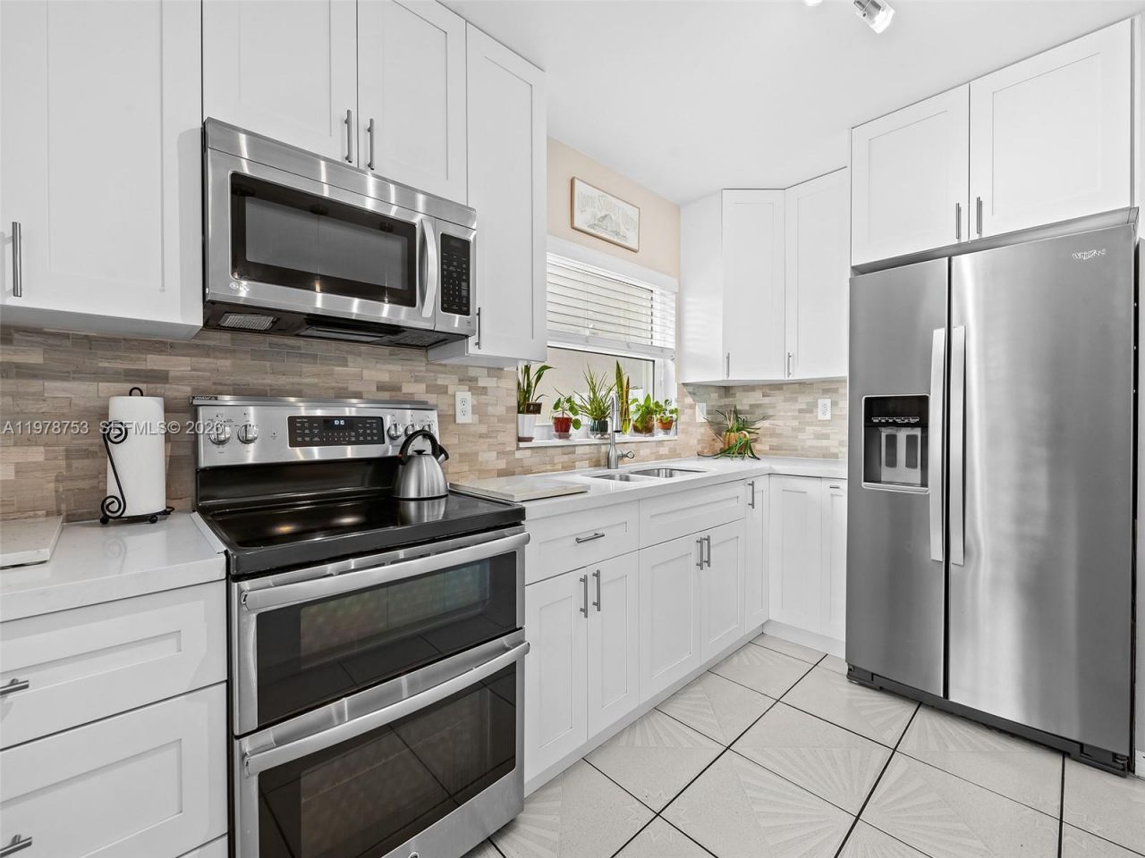 1214 NW 126th Ave , Sunrise, FL 33323 Photo