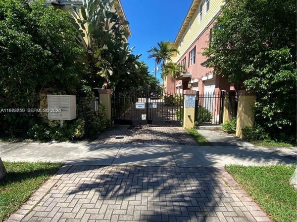 1117 SW 1st st, Unit 1129, Fort Lauderdale, FL 33312