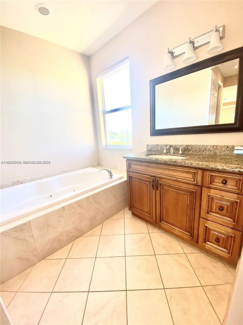 1117 SW 1st St, Unit 1129, Fort Lauderdale, FL 33312 Photo