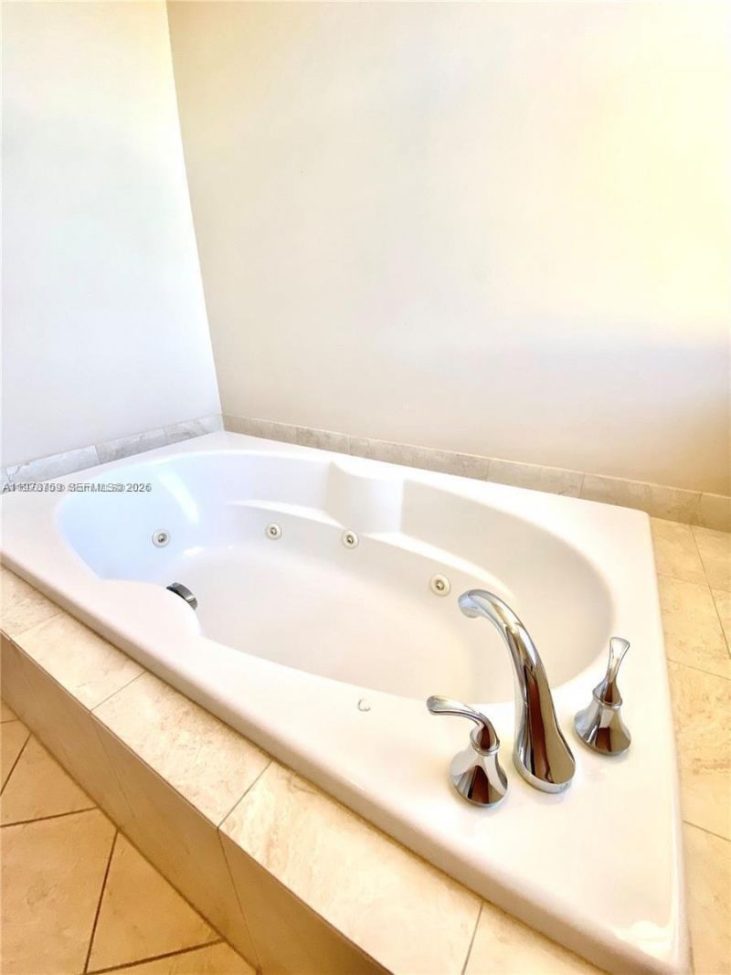 1117 SW 1st St, Unit 1129, Fort Lauderdale, FL 33312 Photo