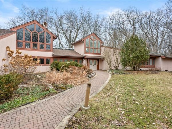 5 Bridle Lane , Bannockburn, IL 60015