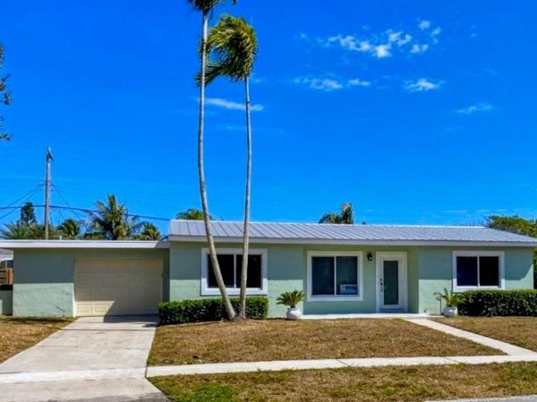 1402 Lee Ct, Lake Worth, FL 33461